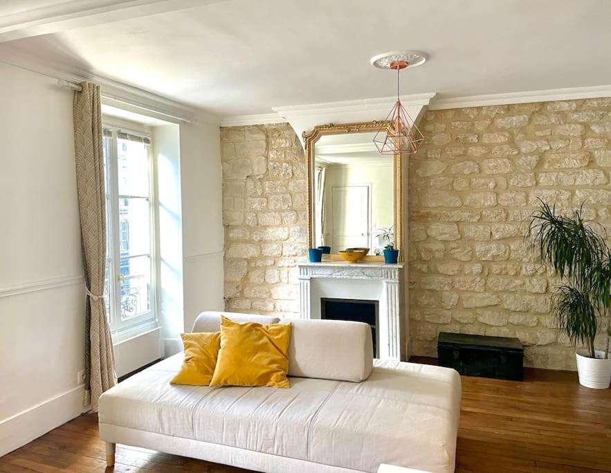 Apartment Center Of - Gare Est / Nord